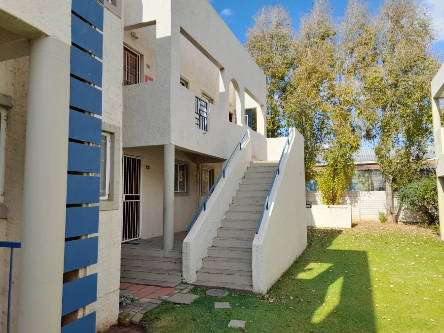 To Let 1 Bedroom Property for Rent in Langenhovenpark Free State